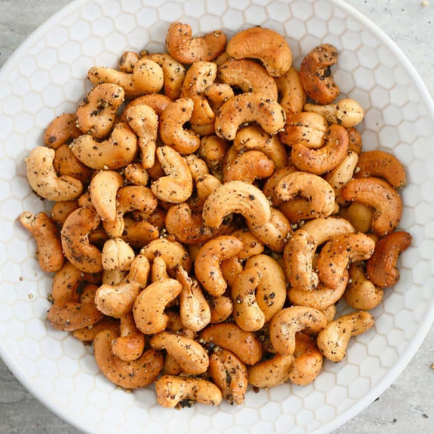 JABSONS KAJU BLACK PEPPER 35GM (NAMKEEN)