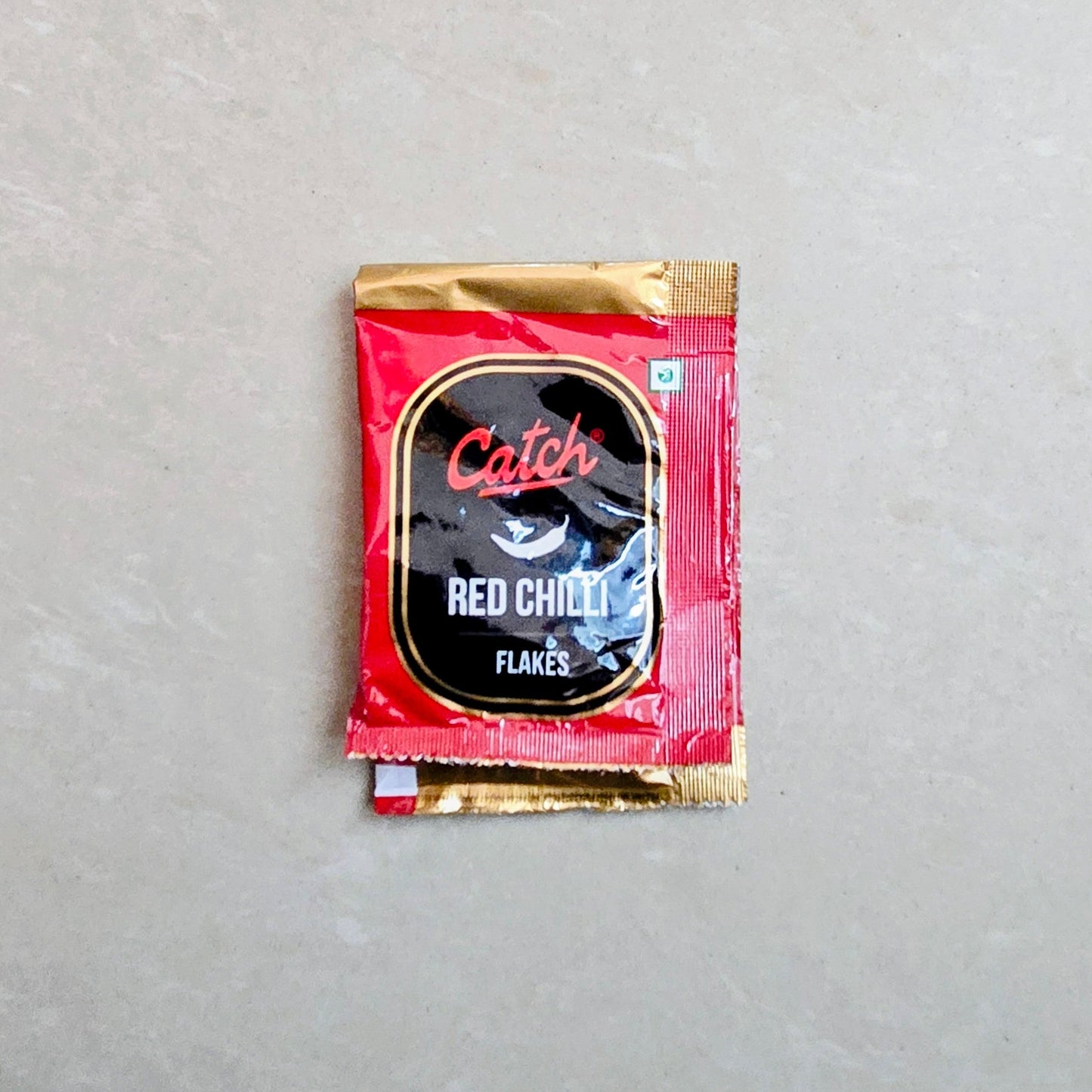 CATCH RED CHILLI FLAKES 6GM