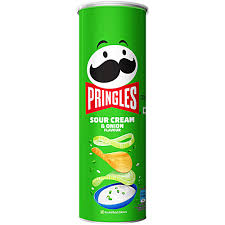 PRINGLES SOUR CREAM & ONION 110 GM BOX.